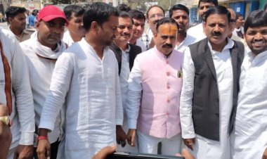 हमारी लड़ाई ऐसे शख्स से है जिसने हमारे पीठ में छुरा भोंकने का काम किया था- ओमप्रकाश सिंह