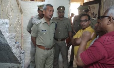 शव मिलने से सनसनी , घटनास्थल पर पहुंचे पुलिस अधीक्षक