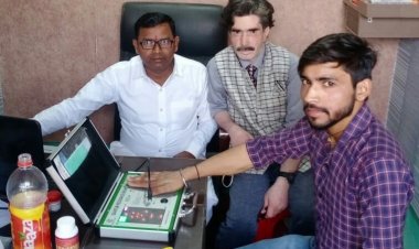 अलग-अलग गांव में जाकर स्वास्थ्य शिविर का आयोजन करते है - निखिल