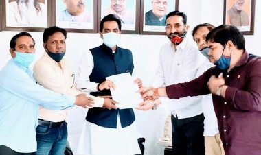 विधायक के आश्वासन के बाद उद्यमियों ने ताला बंदी का फैसला लिया वापस