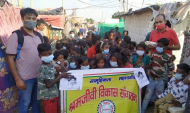 झुग्गी झोपड़ी में मनाया गया शहीदे-ए-आजम भगत सिह जयंती