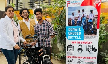 पुष्पकता फाउंडेशन ने बांटी साइकिल