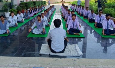 मां सरस्वती पैरामेडिकल कालेज मे मनाया गया अंतराष्ट्रीय योग दिवस