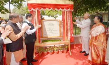 राष्ट्रपति राम नाथ कोविंद ने प्रेसिडेंट्स एस्‍‍टेट में आधुनिक आयुष सम्पूर्ण स्वास्थ्य केन्द्र का उद्घाटन किया