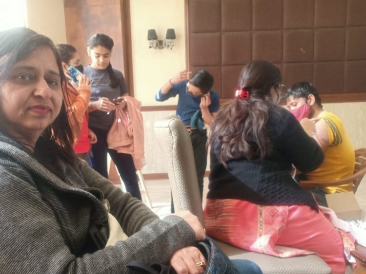 फरीदाबाद के बीपीटीपी रिजॉर्ट में लगा कला भारती का वेक्सिनेशन कैंप