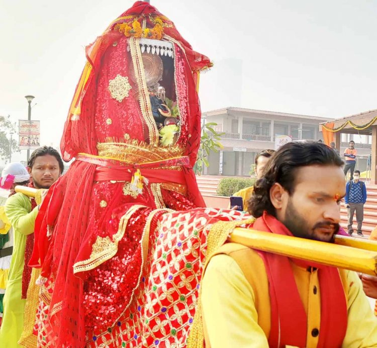 उत्तराखंड नोएडा बसंतोउत्सव में पर्वतीय कलाकारों ने मचाई धूम