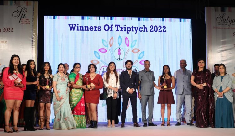 फैशन शो के जरिये उभरते हुए डिज़ाइनर्स  ने किया महिला सशक्तिकरण का प्रदर्शन