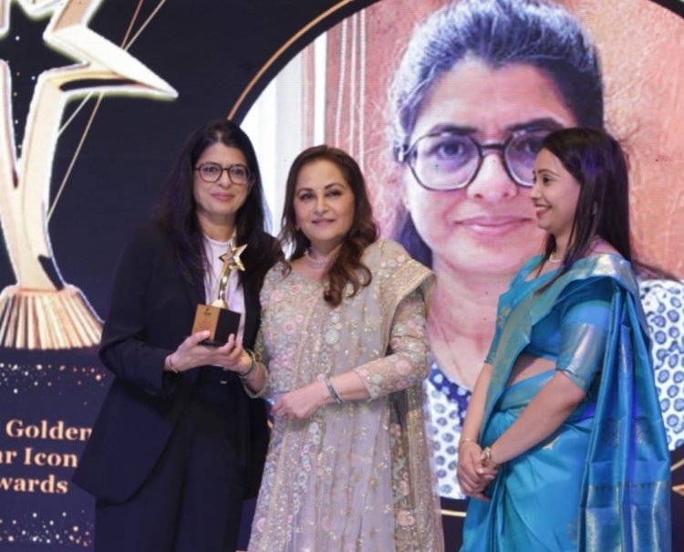 द गोल्डन स्टार आईकॉन अवॉर्ड का हुआ.आयोजन, विभिन्न क्षेत्रों के लोग हुए सम्मानित