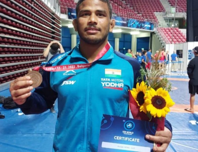 गाजीपुर के मुलायम यादव ने रच दिया इतिहास