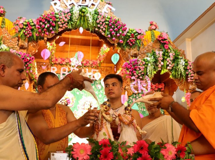 इस्कॉन मंदिर नोएडा में धूमधाम से मनाया गया राधारानी का जन्मोत्सव