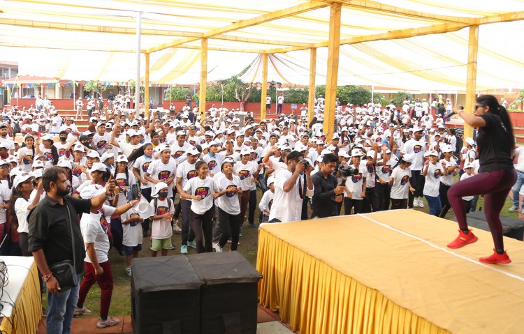 क्लीन नौएडा क्लब के वॉल्युटियर्स ने एचसीएल फाउन्डेशन और नौएडा प्राधिकरण के सहयोग से ‘क्लीन नौएडा रन’ का आयोजन किया