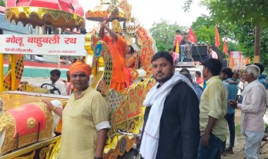 नम आंखो से हुआ मां दुर्गा की प्रतिमा विसर्जन