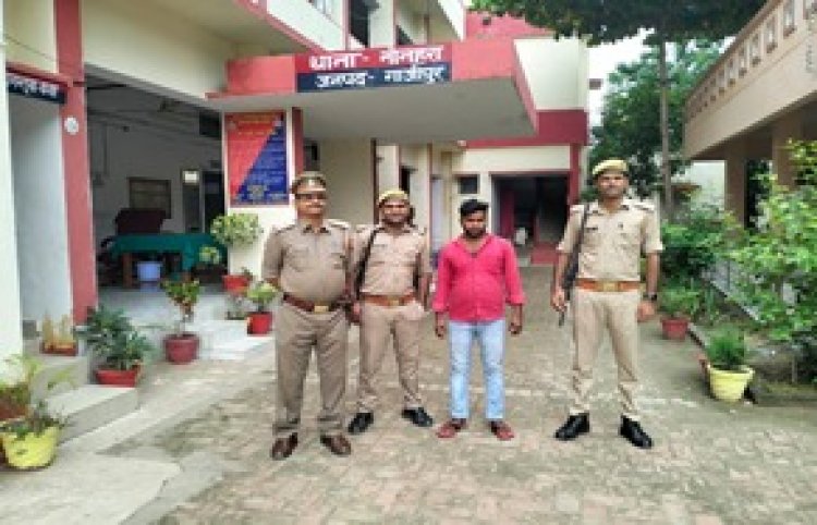 तमंचा और कारतूस के साथ एक गिरफ्तार