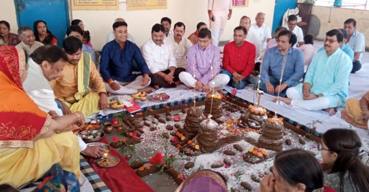 श्रीजी गौसदन में मनाया गया गोवर्धन पूजा