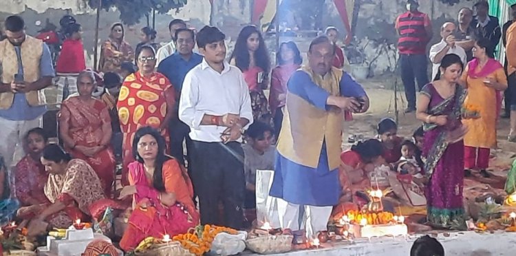 उदीयमान भगवान भास्कर को दिया अर्घ्य, चार दिवसीय छठ महापर्व का हुआ समापन