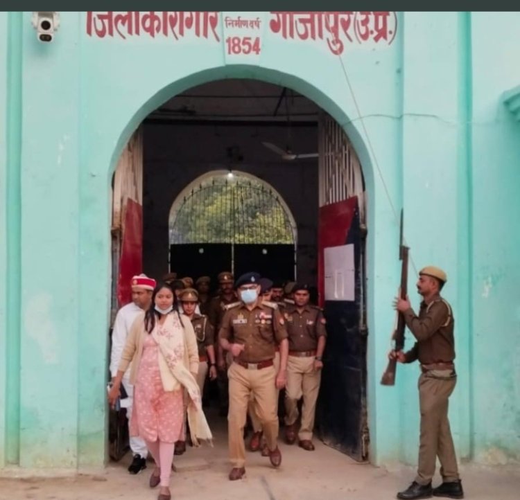 जिला कारागार धमके डीएम एसपी