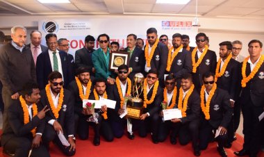 पैकेजिंग की प्रमुख कंपनी ने खिलाड़ियों के प्रदर्शन की तारीफ की और उन्‍हें नगद पुरस्‍कार से सम्‍मानित किया