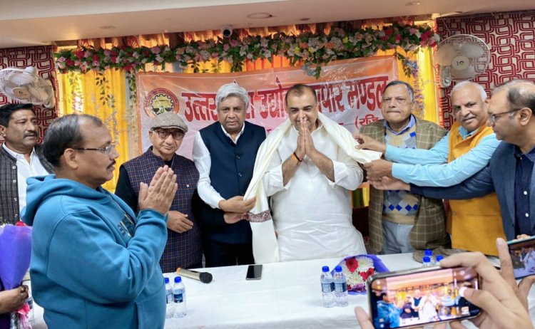 रामपुर के विधायक आकाश सक्सेना का नोएडा के व्यापारियों ने किया भव्य स्वागत