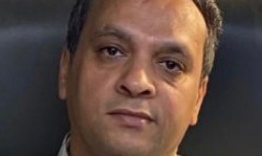 झगड़ते राष्ट्र, विश्व युद्ध और भारत की राजनीति - अनुज अग्रवाल