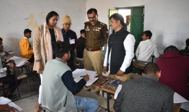 शांति निकेतन इण्टर कालेज मे दो मुन्ना भाइयों पर एफ आई आर दर्ज