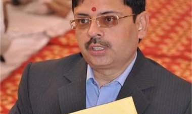 आप भ्रष्टाचार व कुशासन से जनता का ध्यान भटका रही-कपूर