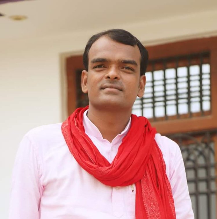 खस्ता हाल सङक अब चमकेगा,  कार्य हुआ प्रारंभ