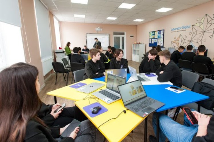 Moldova's “Tekwill in Every School" Program has been selected as 2023 WISE Awards Finalist!