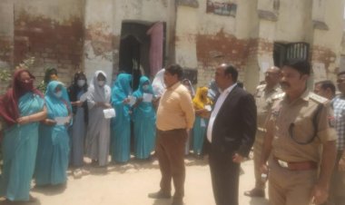 सचिव ने किया जिला जेल का निरीक्षण, जाना बंदियों की समस्याएं