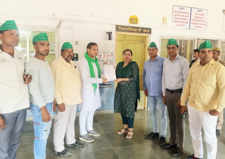 रिजर्व बैंक 2000 रूपये का नोट बदलने की जगह सीधे खाते में जमा कराये:राजेन्द्र यादव