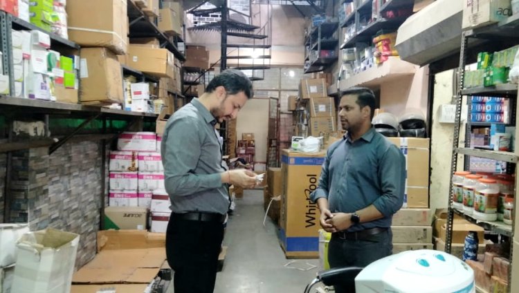 औषधि निरीक्षक ने किया एस.एस. फार्मा का निरीक्षण, जांच के लिए 2 औषधियों सैंपल लिए। अनियमितता पाए जाने पर लाइसेन्स निलंबित की संस्तुति