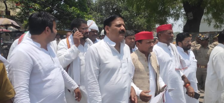 पुलिस एनकाउंटर में घायल विकास यादव की पत्नि की  मौत, तीन पुलिस कर्मियों पर हुई कार्यवाही