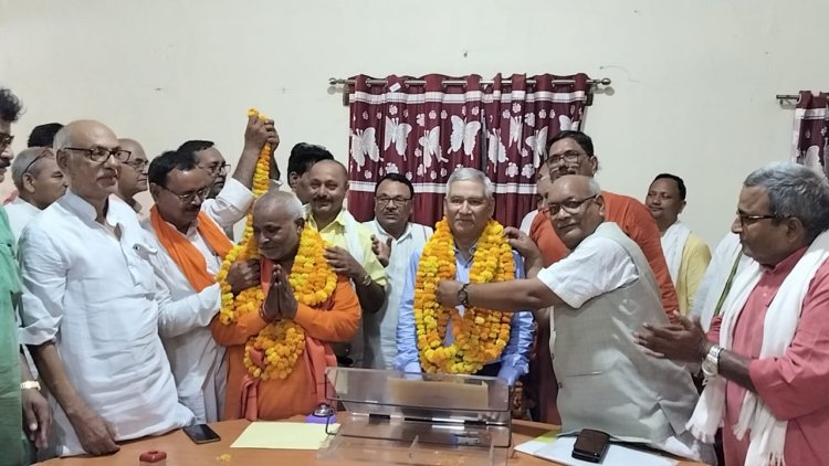 जिला सहकारी समिति के सभापति पद पर सरोजेश सिंह ने जमाया कब्जा