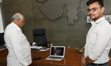 20 वर्षीय छात्र का रियल एस्टेट पोर्टल, सीएम की मौजूदगी में लांच