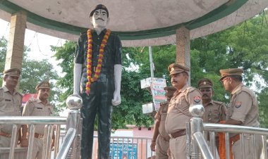 कारगिल विजय दिवस के अवसर पर कारगिल शहीद कमलेश सिंह को  थानाध्यक्ष ने किया नमन