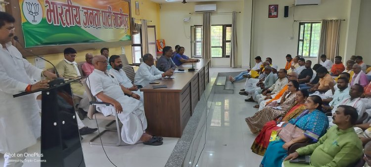 एक बार फिर नरेंद्र मोदी को पीएम बनाने में जुटे कार्यकर्ता