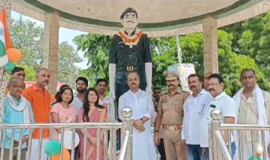 बिरनो प्रमुख ने किया ध्वजारोहण और पौधरोपण कर दिया संदेश