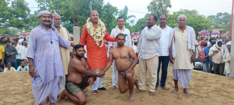 जन्माष्टमी पर विराट दंगल प्रतियोगिता का हुआ आयोजन