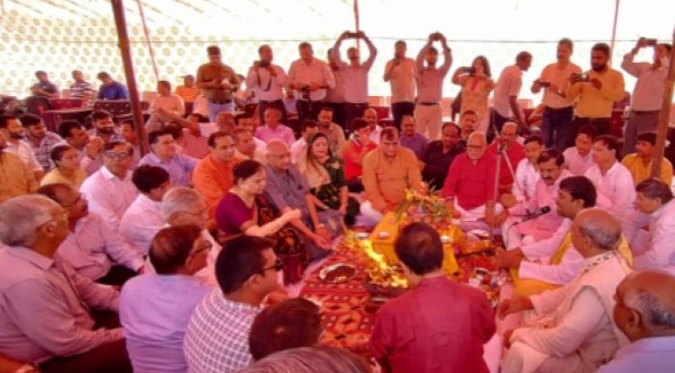 नोएडा स्टेडियम में रामलीला मंचन के लिए हुआ भूमि पूजन