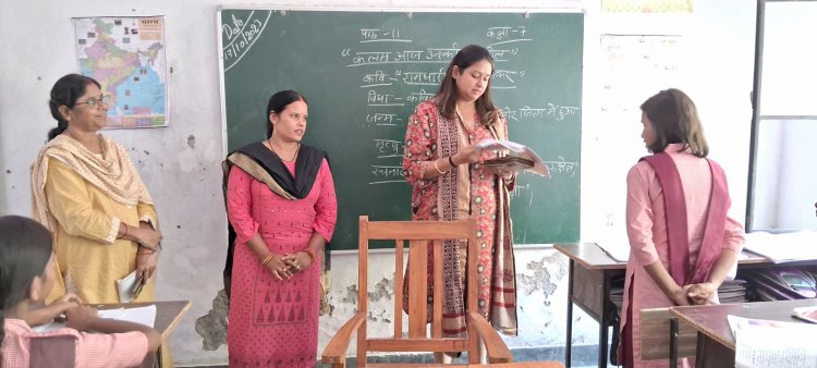 कस्तूरबा गांधी आवासीय बालिका विद्यालय पहुंची डीएम अव्यवस्था देख लगाई फटकार