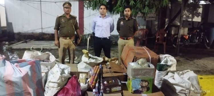 पटाखों के जखीरा के साथ एक गिरफ्तार, जंगीपुर पुलिस ने किया कार्यवाही 
