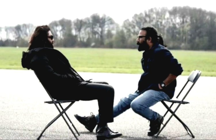 रणबीर कपूर एनिमल निर्देशक संदीप रेड्डी वांगा के साथ चर्चा में डूबे नजर आए