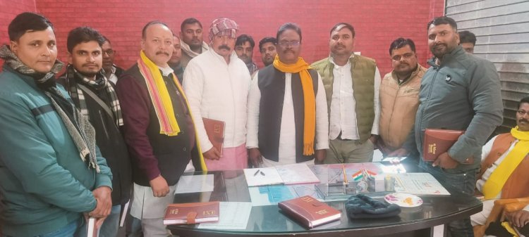 क्षेत्रीय संवाददाताओं को विधायक ने नव वर्ष पर किया सम्मानित 