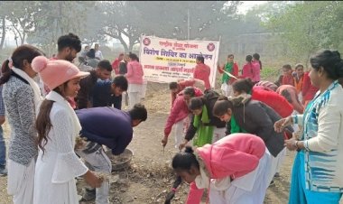 आत्म प्रकाश आदर्श महाविद्यालय में राष्ट्रीय सेवा योजना  में  विशेष शिविर का समापन