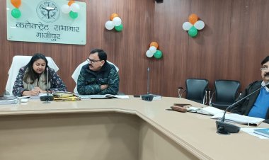 गुण्डा एक्ट वाले व्यक्तियों को चिन्हित कर नोटिस जारी किया जाय - एसपी ओमवीर सिंह