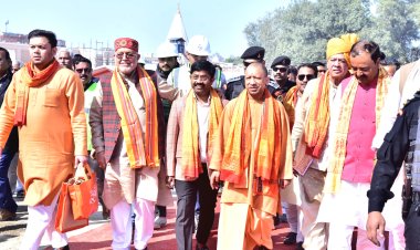 मुख्यमंत्री योगी संग नन्द गोपाल गुप्ता नन्दी ने किए  प्रभु श्री रामलला सरकार के दर्शन किए