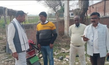 अवैध अतिक्रमण पर राजस्व विभाग ने किया नोटिस चस्पा 
