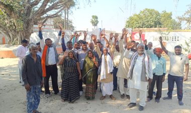 जांच टीम के सामने ही शिकायत कर्ताओं ने महिला ग्राम प्रधान सहित दो को पीटा, मुकदमा दर्ज़