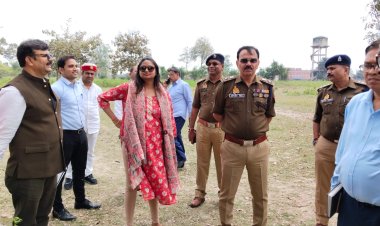 डीएम एसपी ने किया पोलिंग पार्टी रवानगी स्थल का स्थलीय निरीक्षण