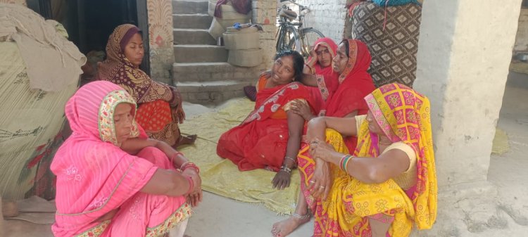 अज्ञात कारणों से फंदे पर लटका किशोर, मचा कोहराम