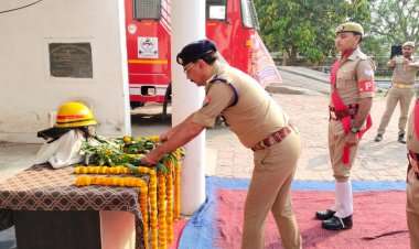 राष्ट्रीय अग्निशमन सेवा दिवस पर शहीद जवानों को एसपी ने दिया श्रद्धांजलि